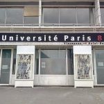 Entrée Paris 8 © Jorge Barrera / Wikimédia