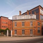 La manufacture des oeillets à Ivry, siège de Crédac.