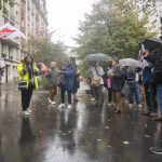 Une vingtaine de militants ont critiqué la présence de l'Armée de terre, ce jeudi 23 octobre 2025. Photo Lucas Ciaravola